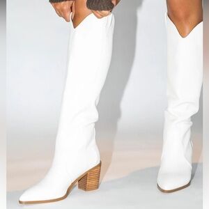 Billini Women's size 6 Cowgirl Boots Off White